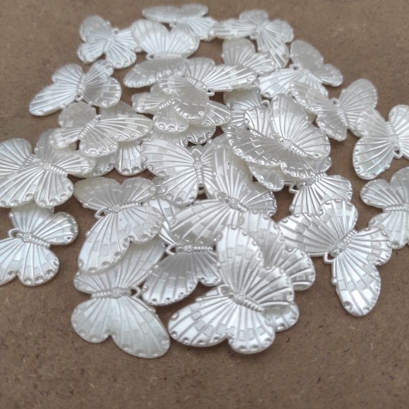 30pcs aplikasi kupu kupu mutiara
