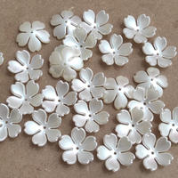 16 - 80pcs kelopak clover love mutiara